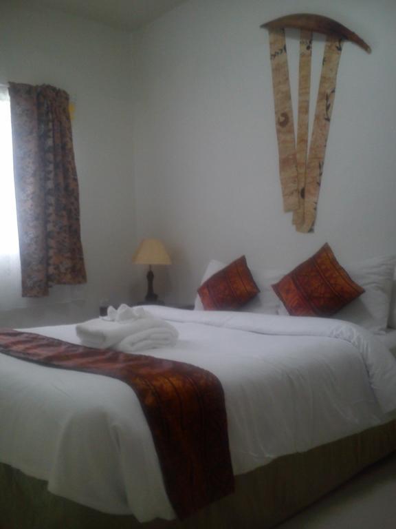 Malau Lodge Nuku'alofa Bagian luar foto