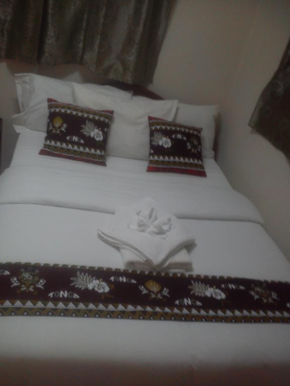 Malau Lodge Nuku'alofa Bagian luar foto