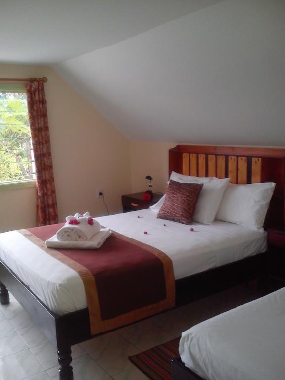 Malau Lodge Nuku'alofa Bagian luar foto