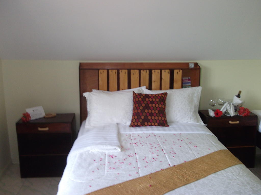 Malau Lodge Nuku'alofa Bagian luar foto