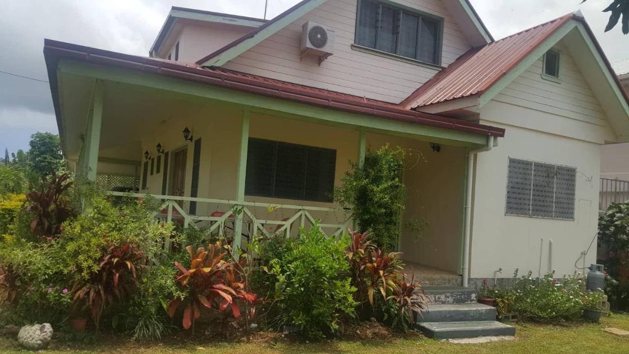 Malau Lodge Nuku'alofa Bagian luar foto