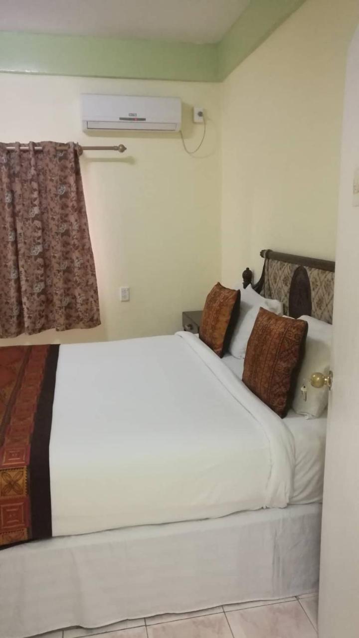 Malau Lodge Nuku'alofa Bagian luar foto