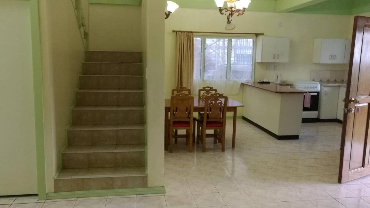 Malau Lodge Nuku'alofa Bagian luar foto
