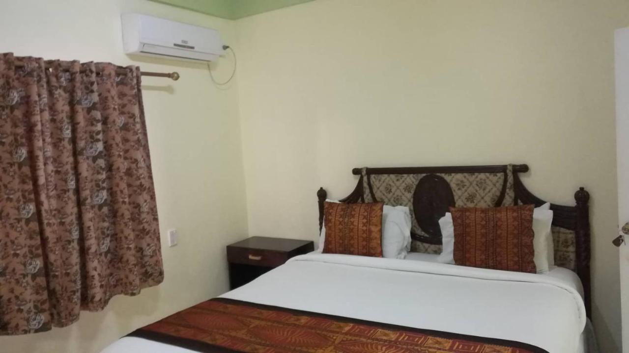 Malau Lodge Nuku'alofa Bagian luar foto