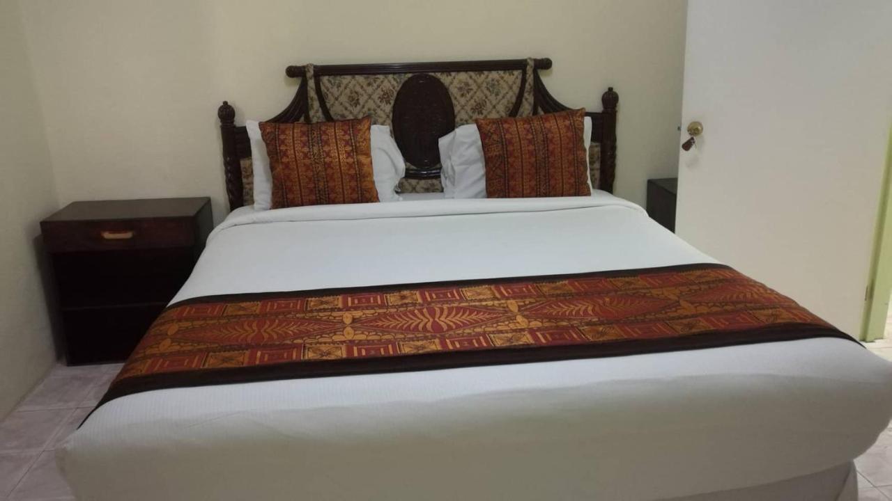 Malau Lodge Nuku'alofa Bagian luar foto